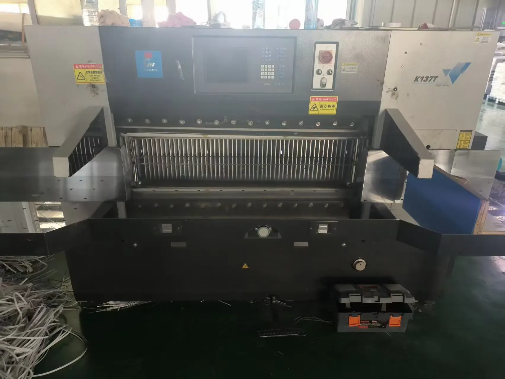 Front view of the automatic die-cutting line, built for fast, consistent blanks.